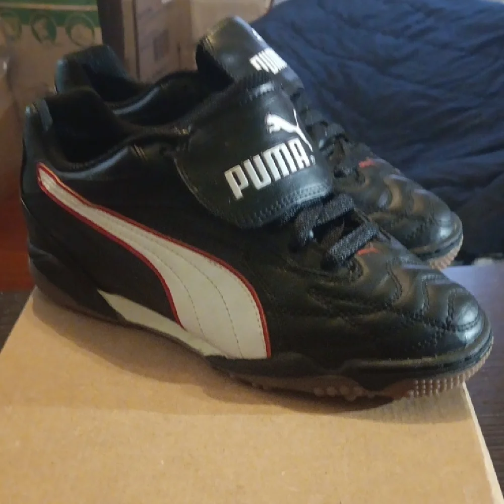 Puma From 2000's Esito Finale IT Indoor Soccer Shoes Mens 6.5 Womens 8 Brand New - Picture 2 of 8